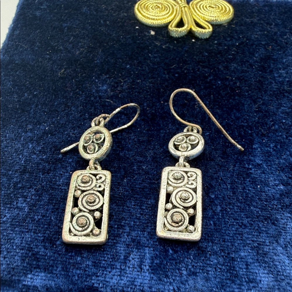 VTG Silvertone spiral circle rectangle Dangle Earrings